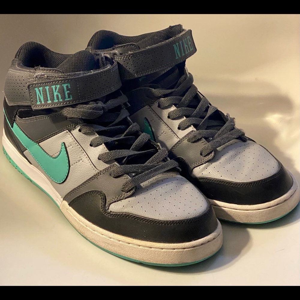 Nike Zoom - Size 11